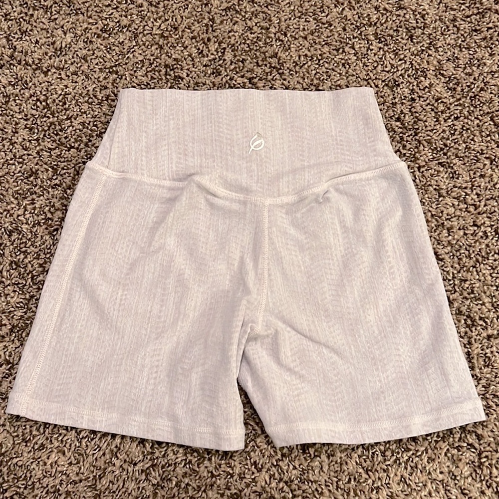 P’Tula Peak Short, 4”, lavender, size medium